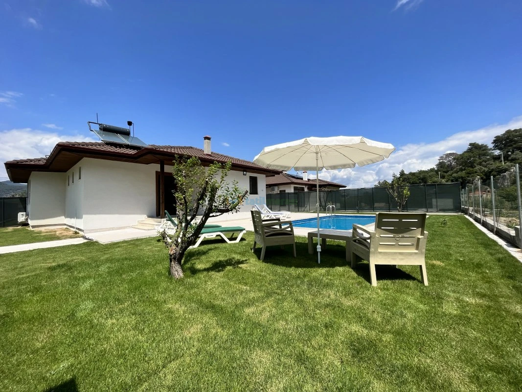Villa Albatros Mera-1