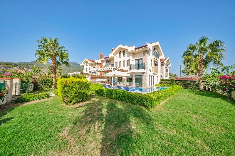 Villa East Mera-171